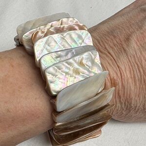 vintage mother of pearl and abalone shell stretch bracelet